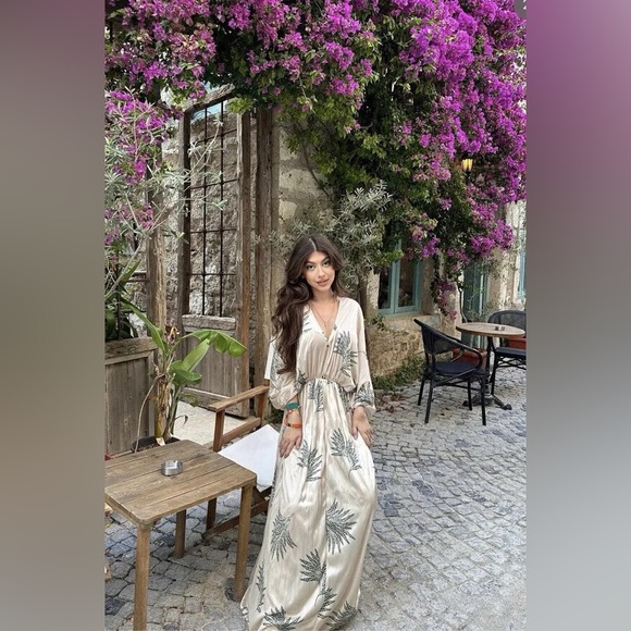 Zara Ecru Ivory Satin Effect Kaftan Maxi Dress - Picture 3 of 8